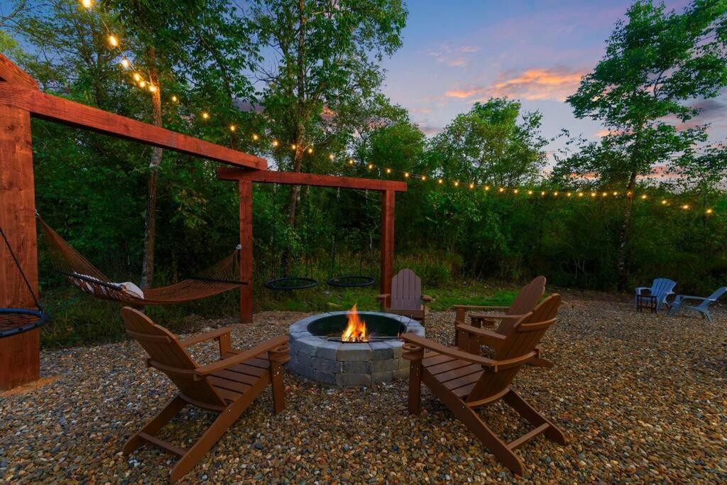 브로큰보우 Under The Stars - Secluded, Hot Tub, Firepit, Games 빌라 외부 사진